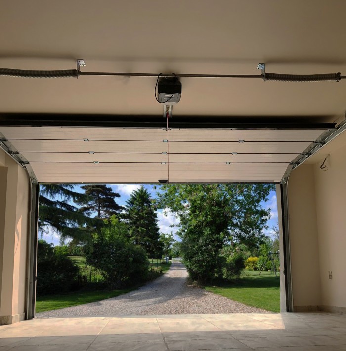 Avtomatik qaraj qapıları